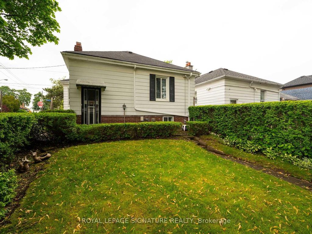 









143


William

Street,
Toronto,




ON
M9N 2G9


