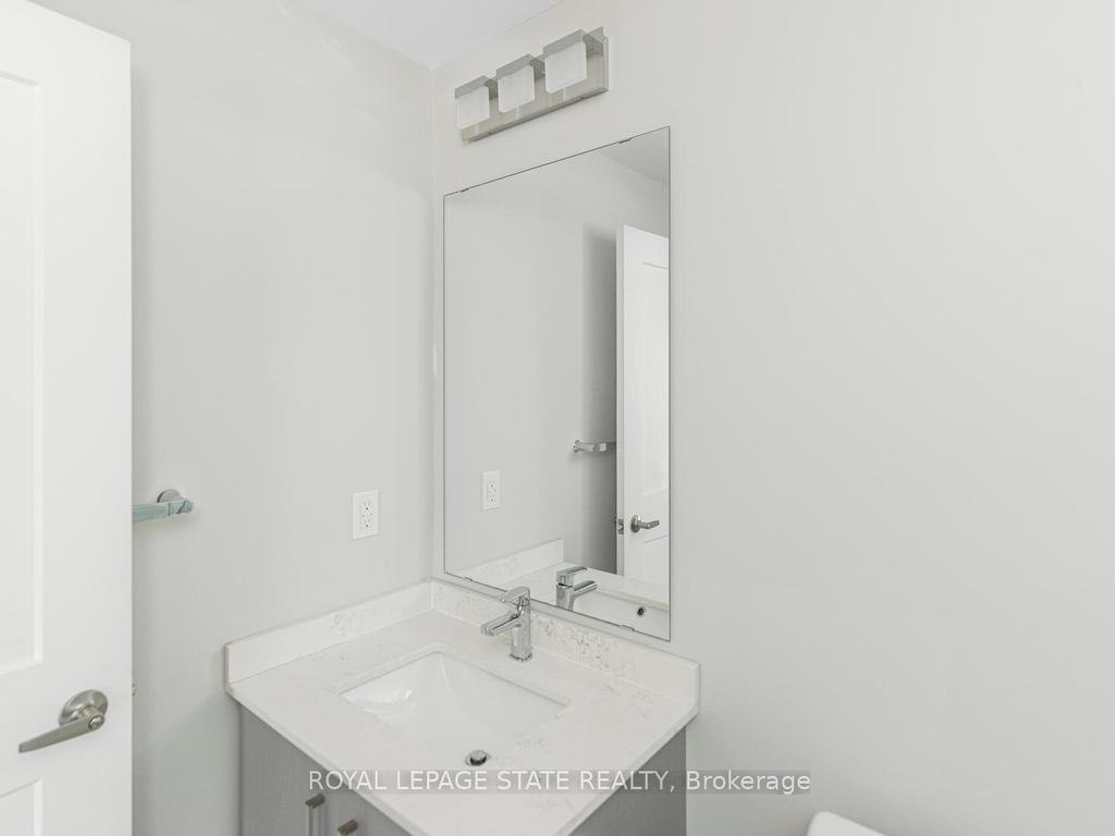 









15


Queen

Street South, 707,
Hamilton,




ON
L8P 0C6

