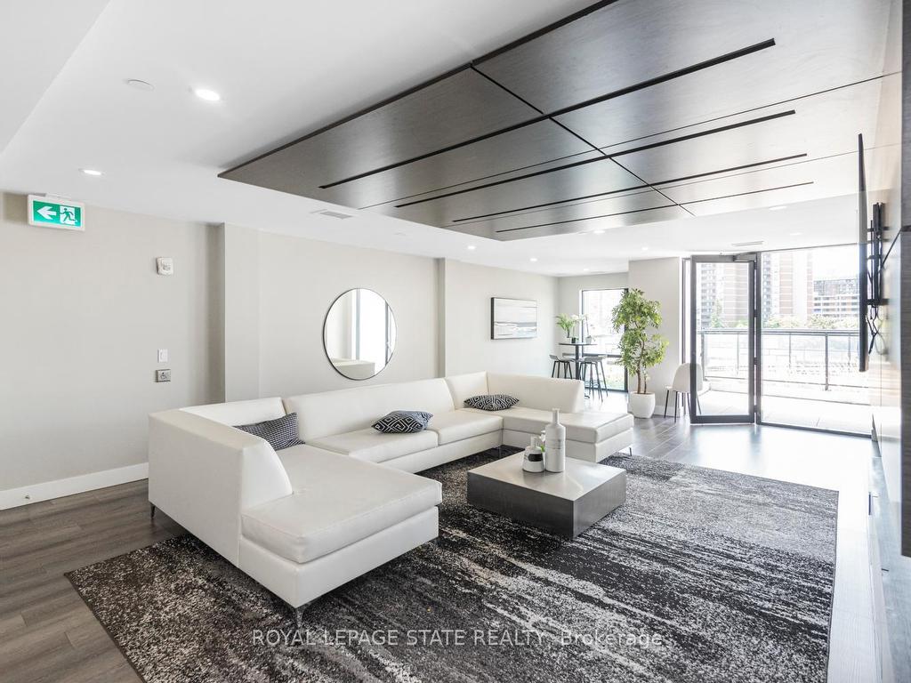 









15


Queen

Street South, 707,
Hamilton,




ON
L8P 0C6

