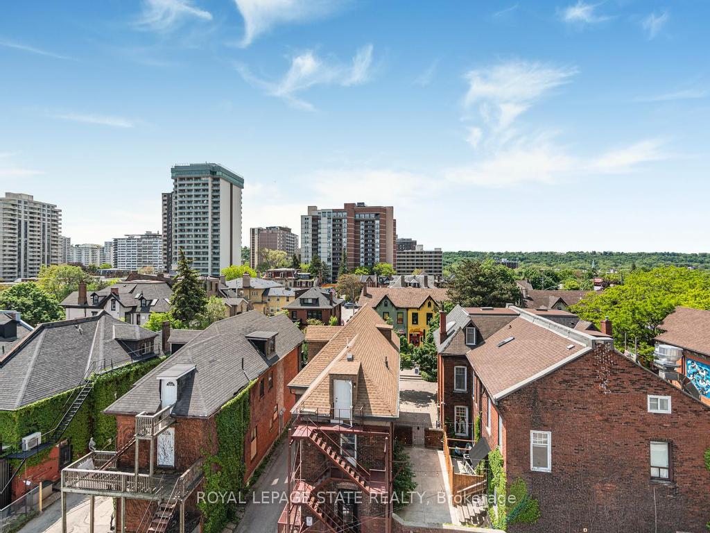 









15


Queen

Street South, 707,
Hamilton,




ON
L8P 0C6

