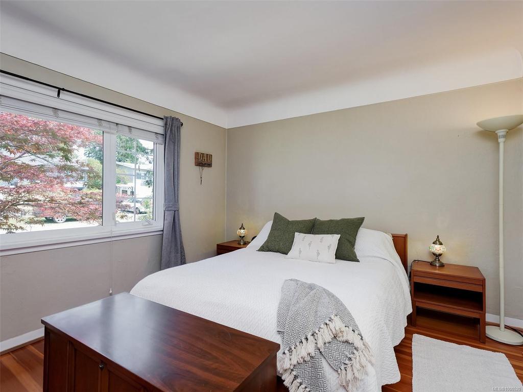 









181


Homer

Rd,
Saanich,




BC
V8Z 1V7

