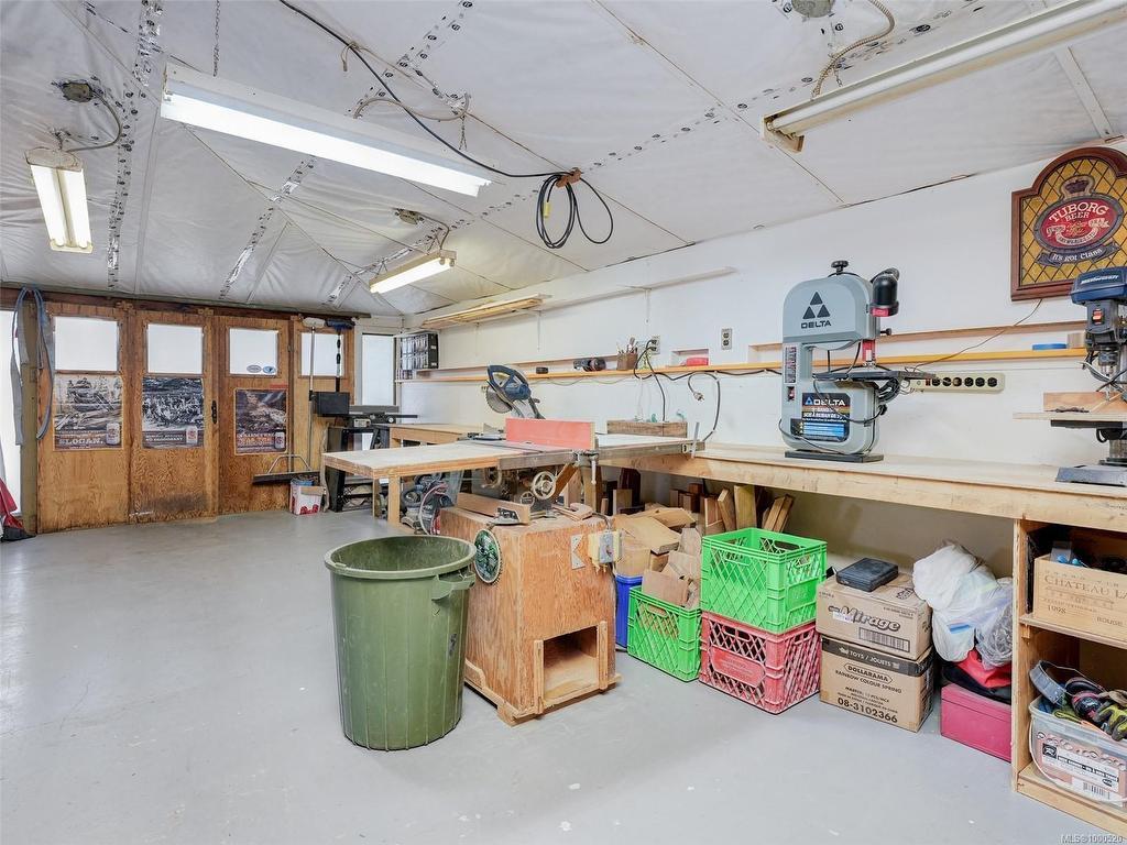 









181


Homer

Rd,
Saanich,




BC
V8Z 1V7

