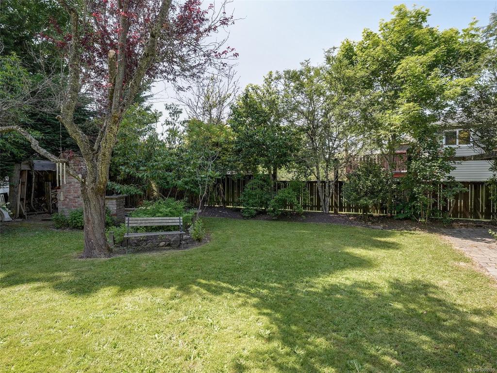 









181


Homer

Rd,
Saanich,




BC
V8Z 1V7

