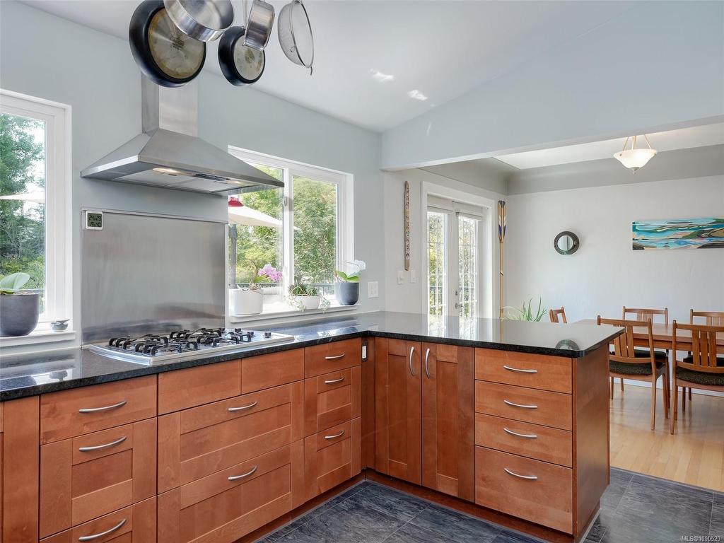 









181


Homer

Rd,
Saanich,




BC
V8Z 1V7


