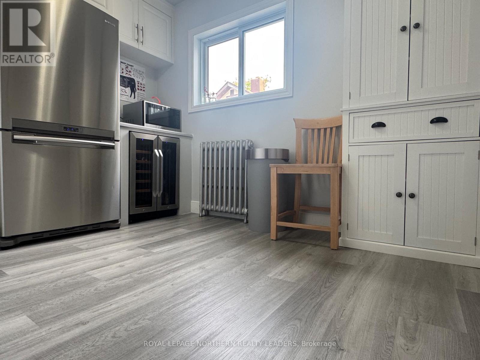 












13 VIPOND ROAD

,
Timmins (SCH - Main Area),




Ontario
P0N1G0

