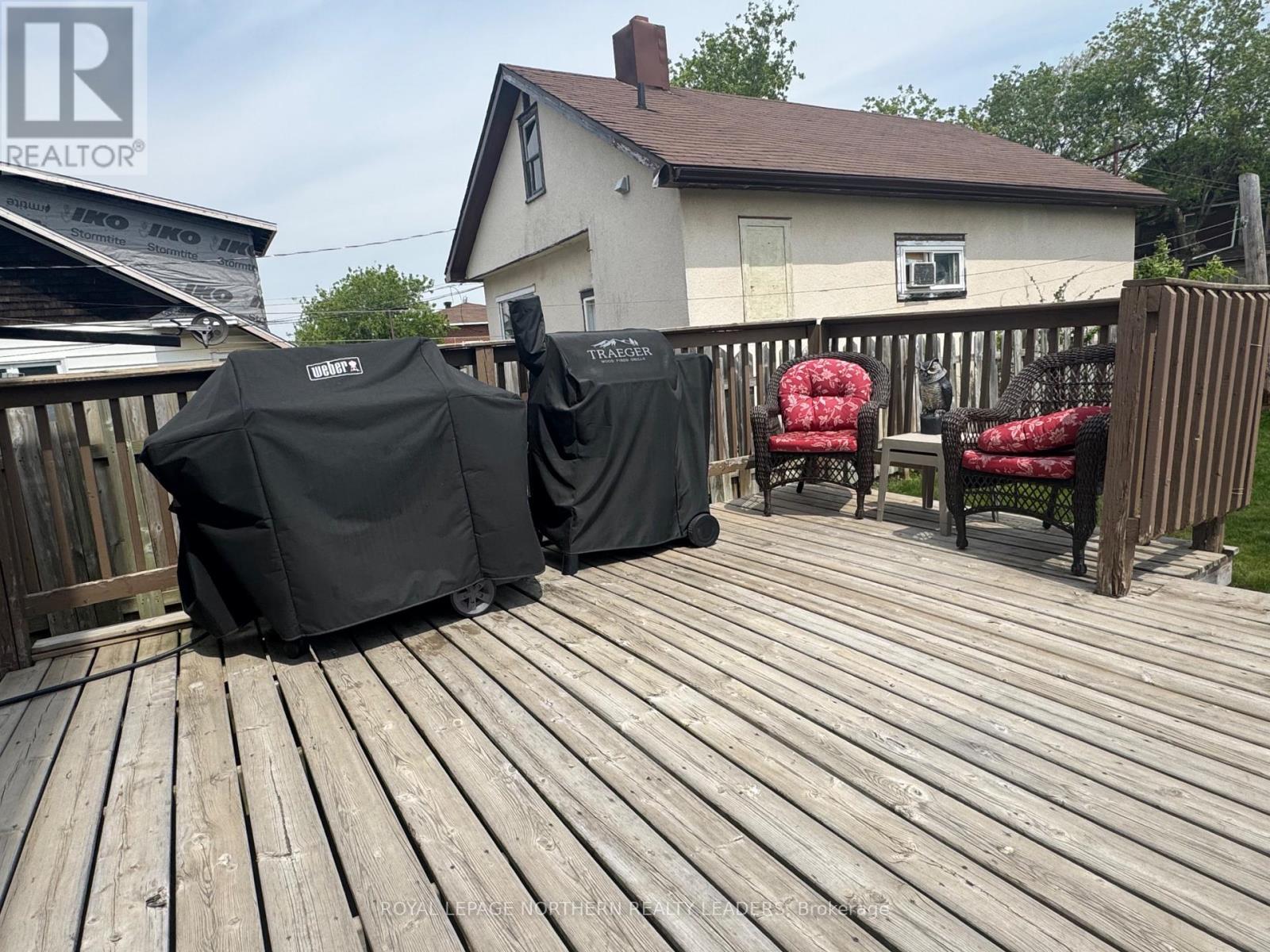 












13 VIPOND ROAD

,
Timmins (SCH - Main Area),




Ontario
P0N1G0

