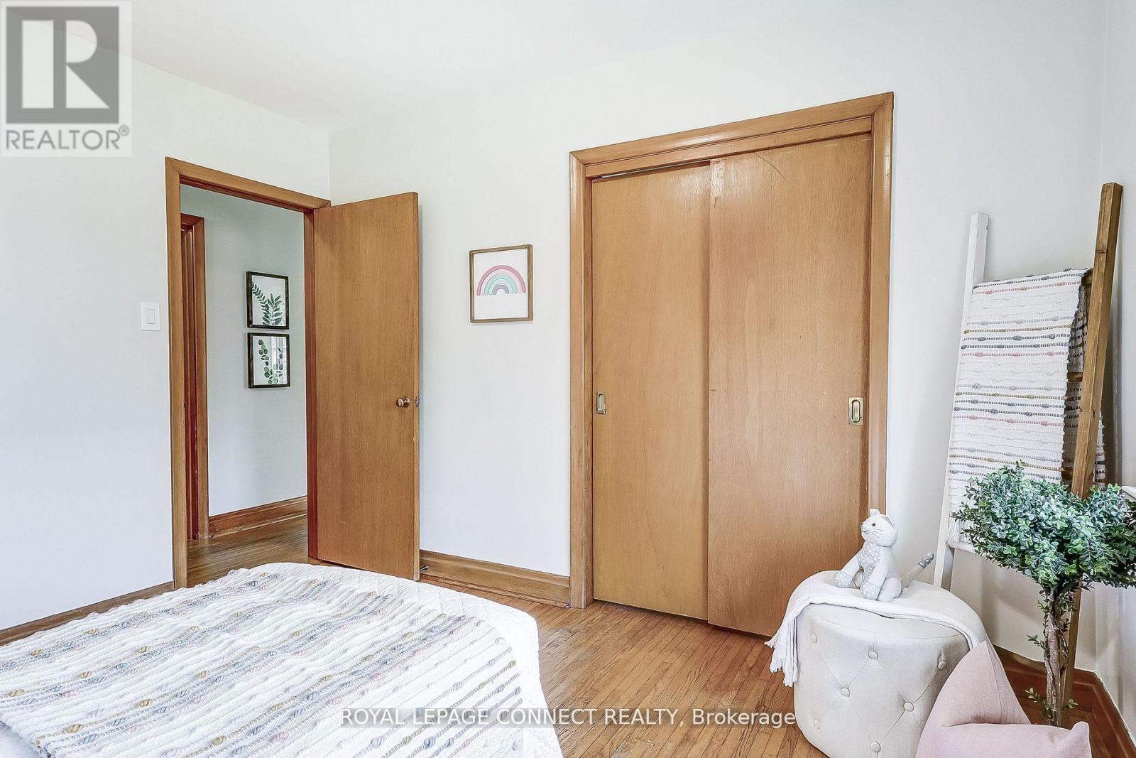












11 MCNAB BOULEVARD

,
Toronto,




Ontario
M1M2W3

