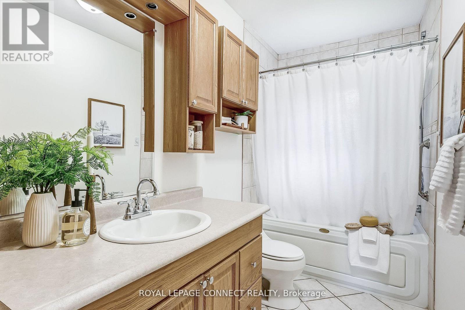 












11 MCNAB BOULEVARD

,
Toronto,




Ontario
M1M2W3

