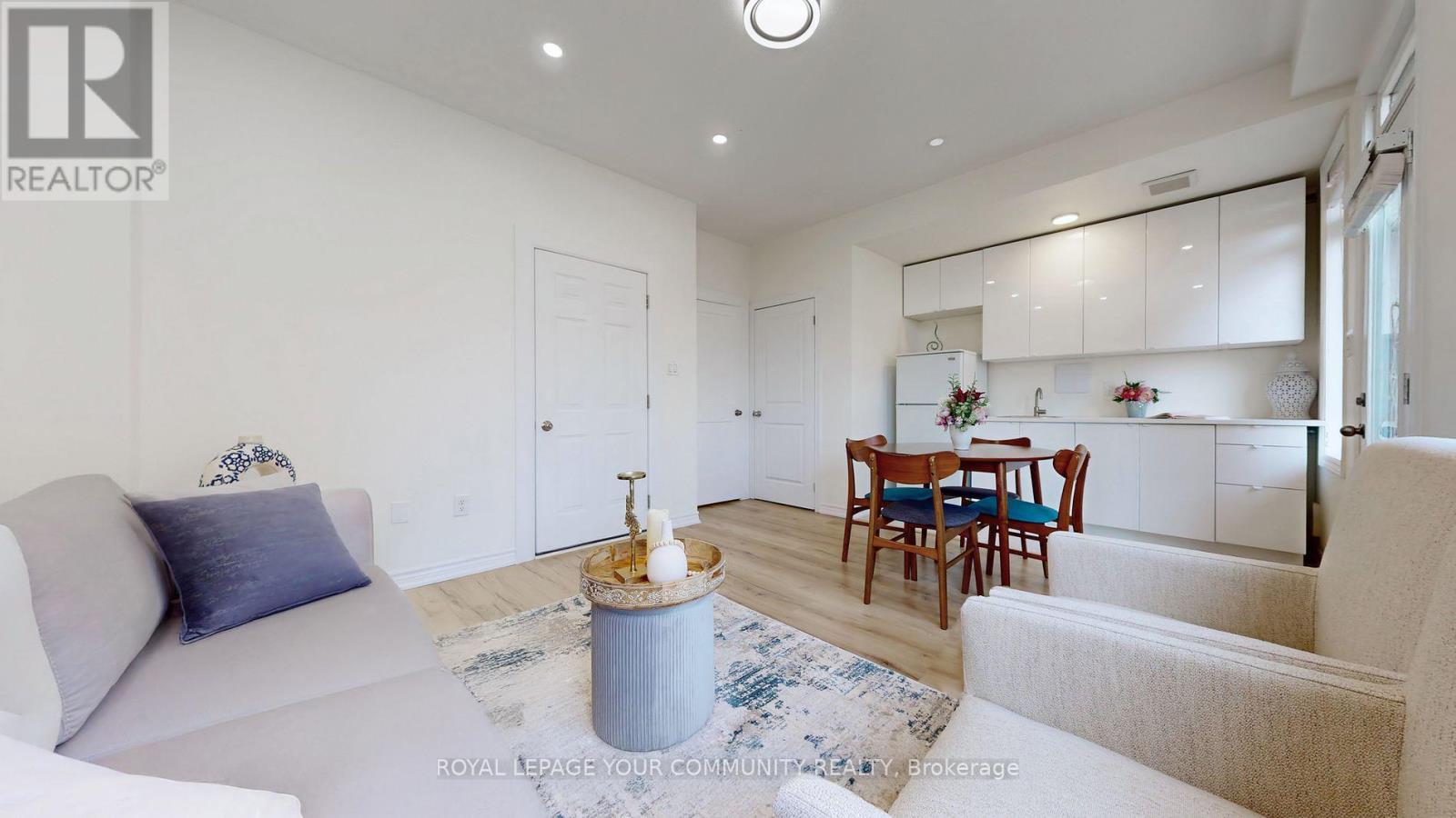 












10 WILLIAM ADAMS LANE

,
Richmond Hill,




Ontario
L4S0L9

