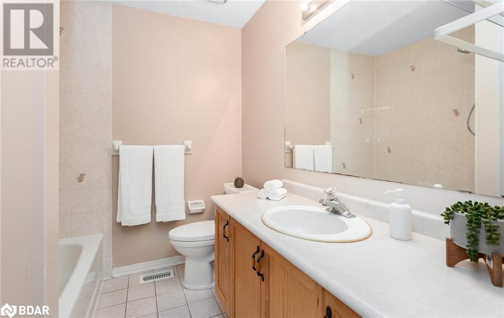 












1134 BLUEHERON Crescent

,
Mississauga,




Ontario
L5V2J7

