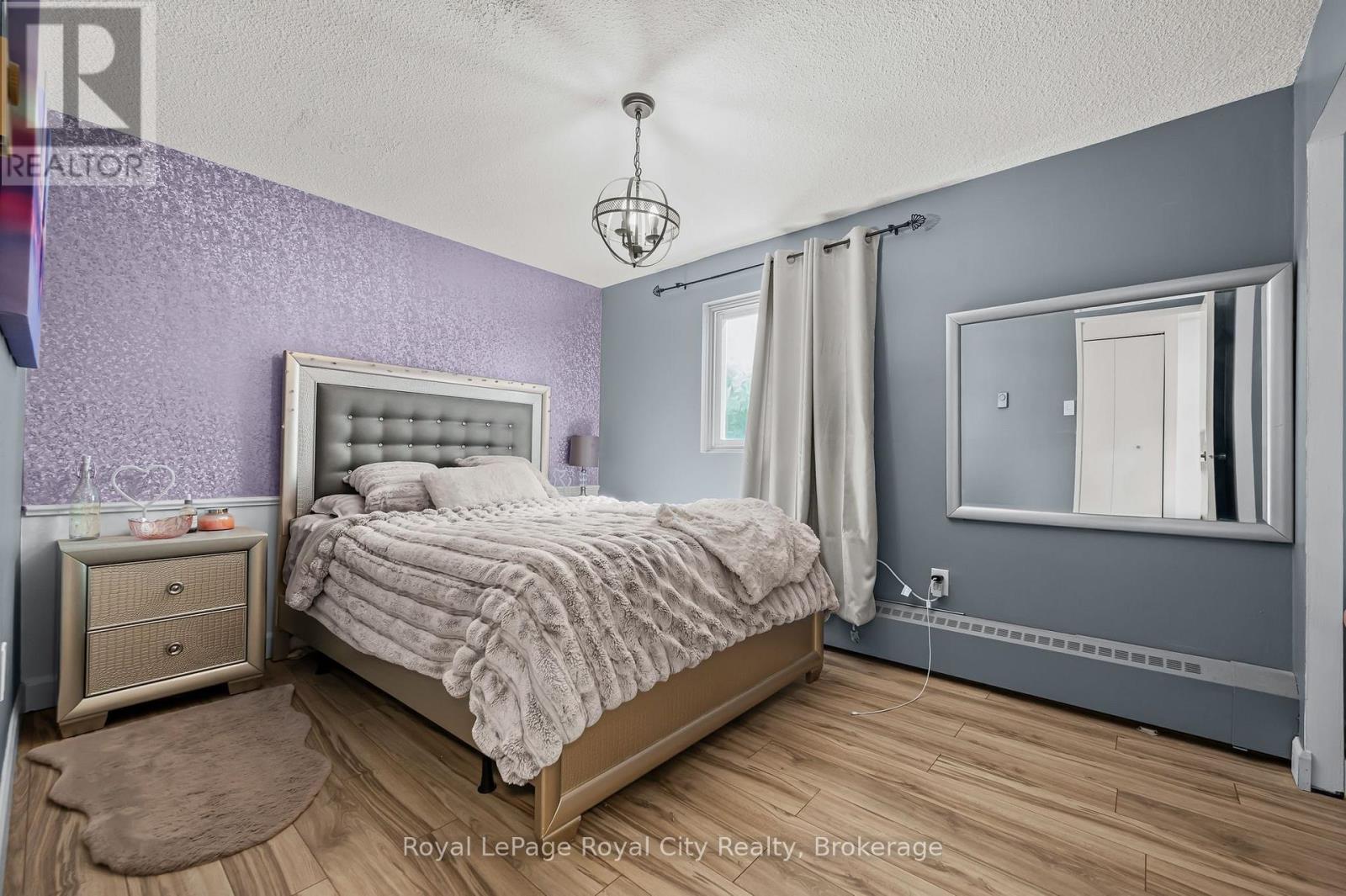 












104 - 234 WILLOW ROAD

,
Guelph (Junction/Onward Willow),




Ontario
N1H7C6

