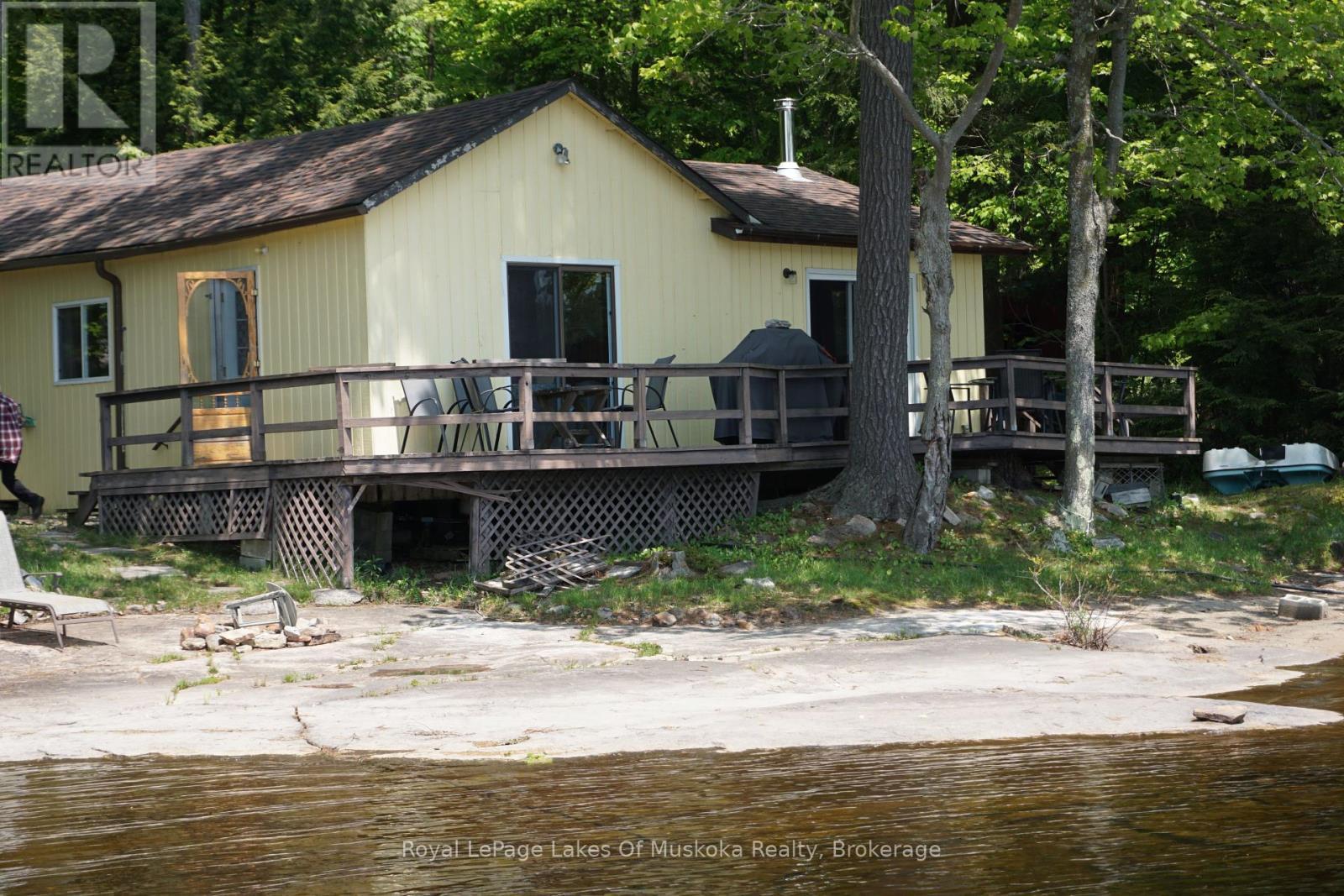 












68 BEAR LAKE ROAD

,
Georgian Bay (Freeman),




Ontario
P0C1H0

