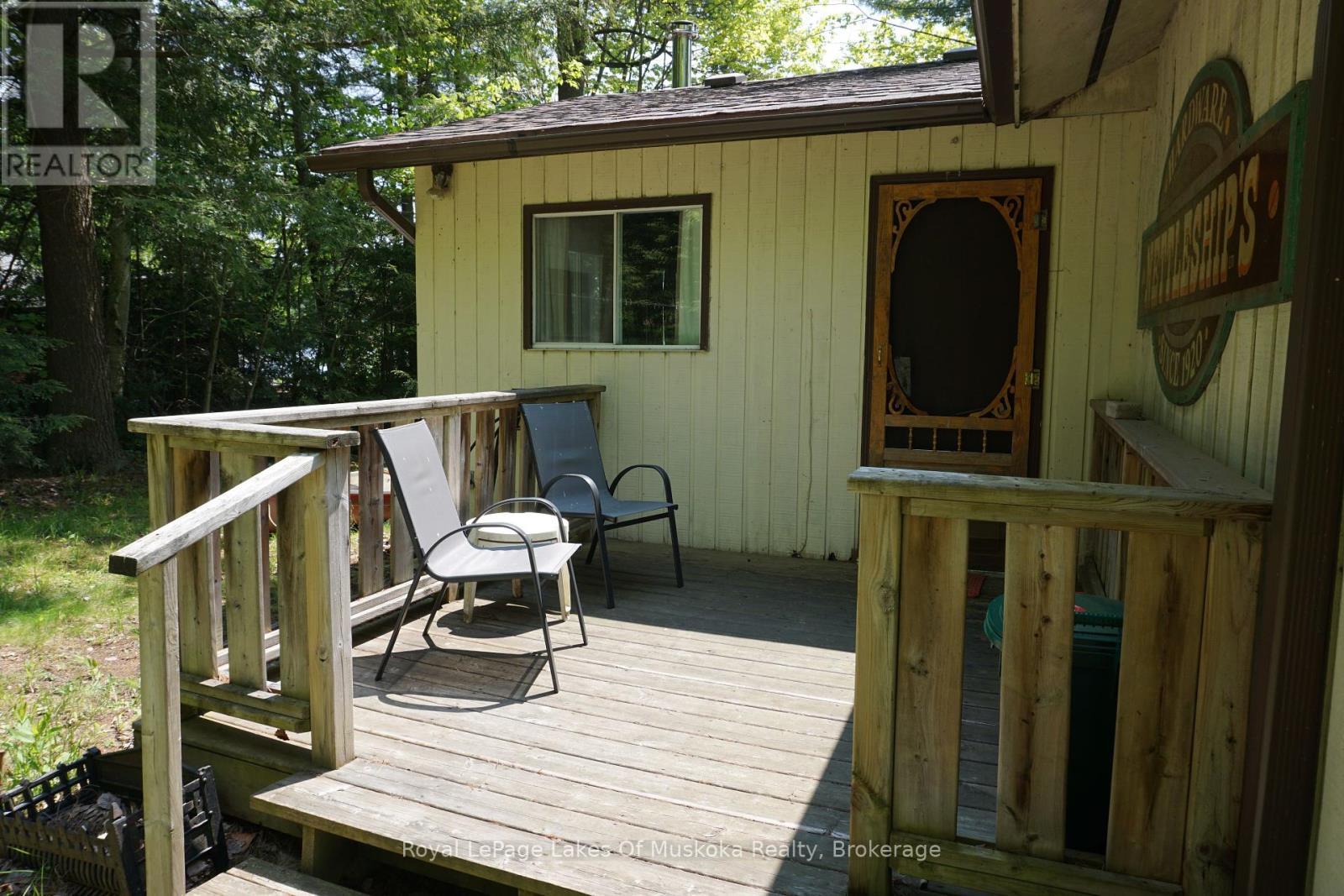 












68 BEAR LAKE ROAD

,
Georgian Bay (Freeman),




Ontario
P0C1H0

