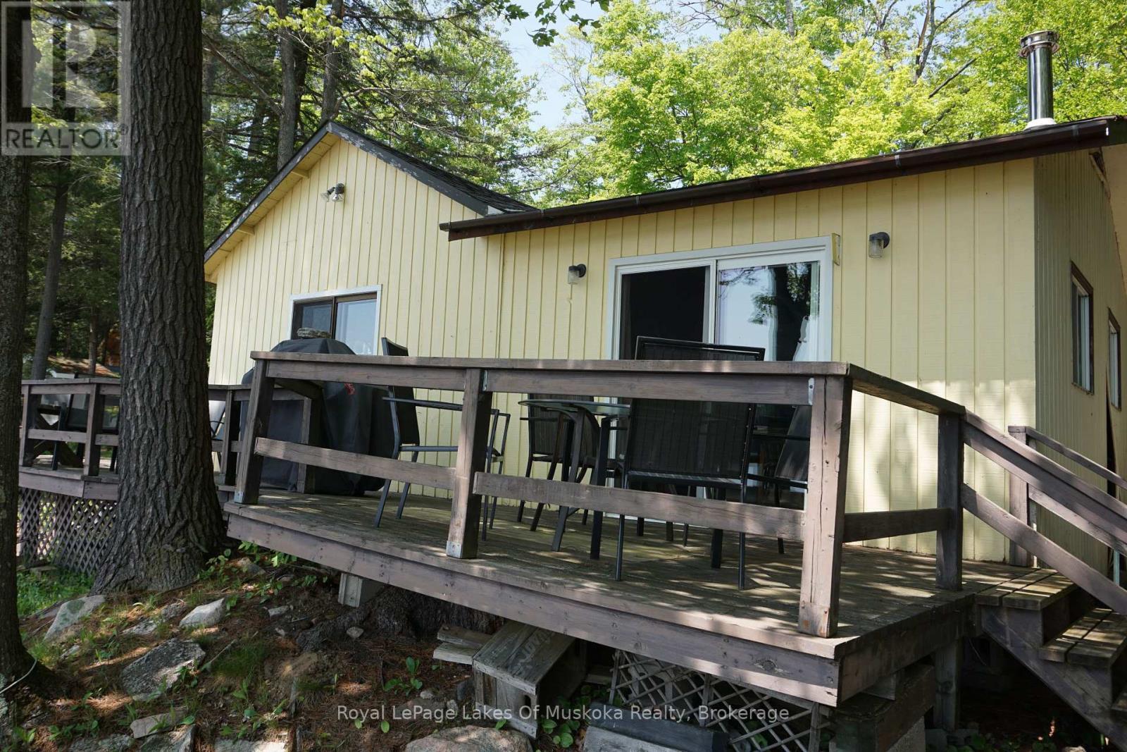 












68 BEAR LAKE ROAD

,
Georgian Bay (Freeman),




Ontario
P0C1H0

