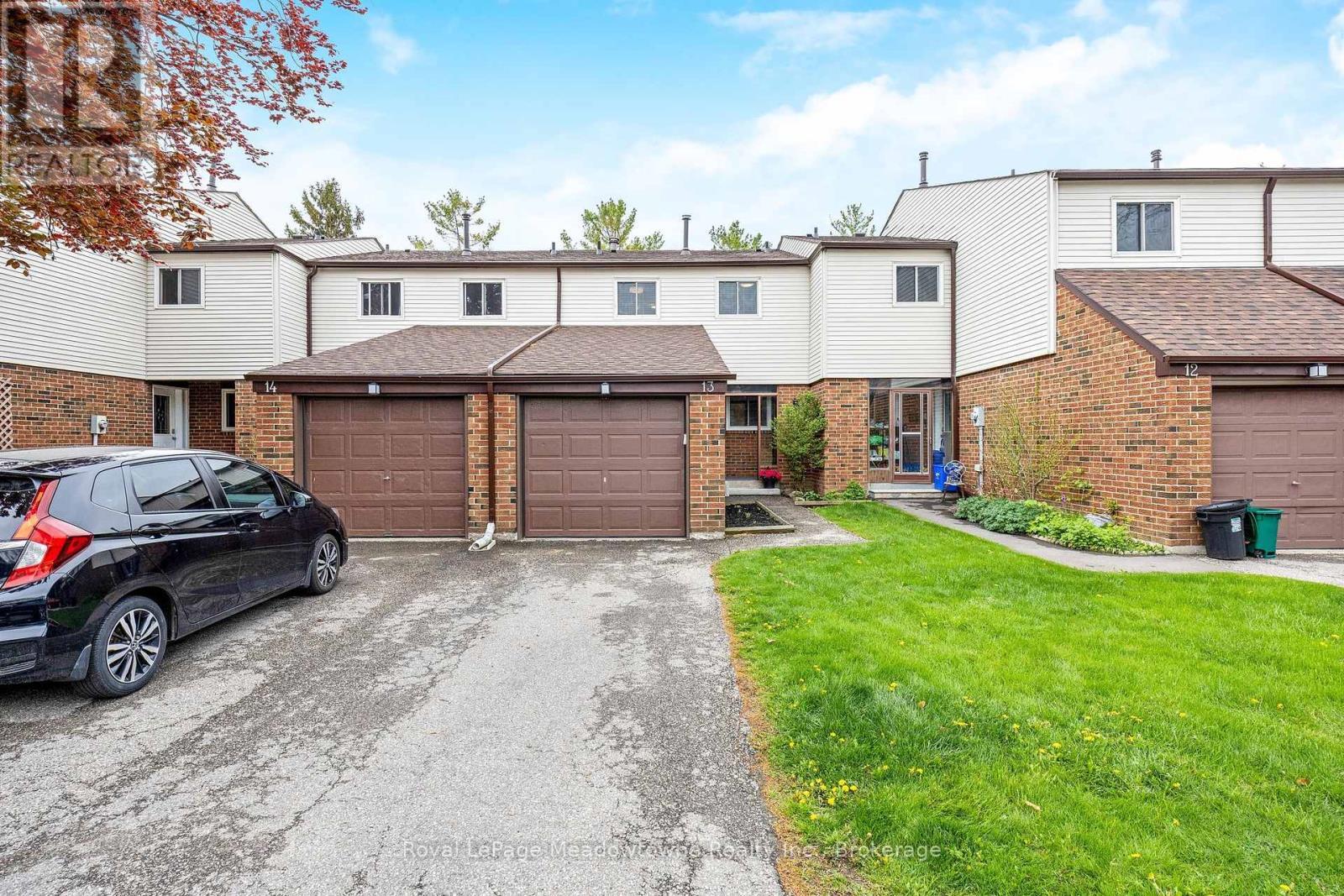 












13 - 550 CHILDS DRIVE

,
Milton (TM Timberlea),




Ontario
L9T3P3

