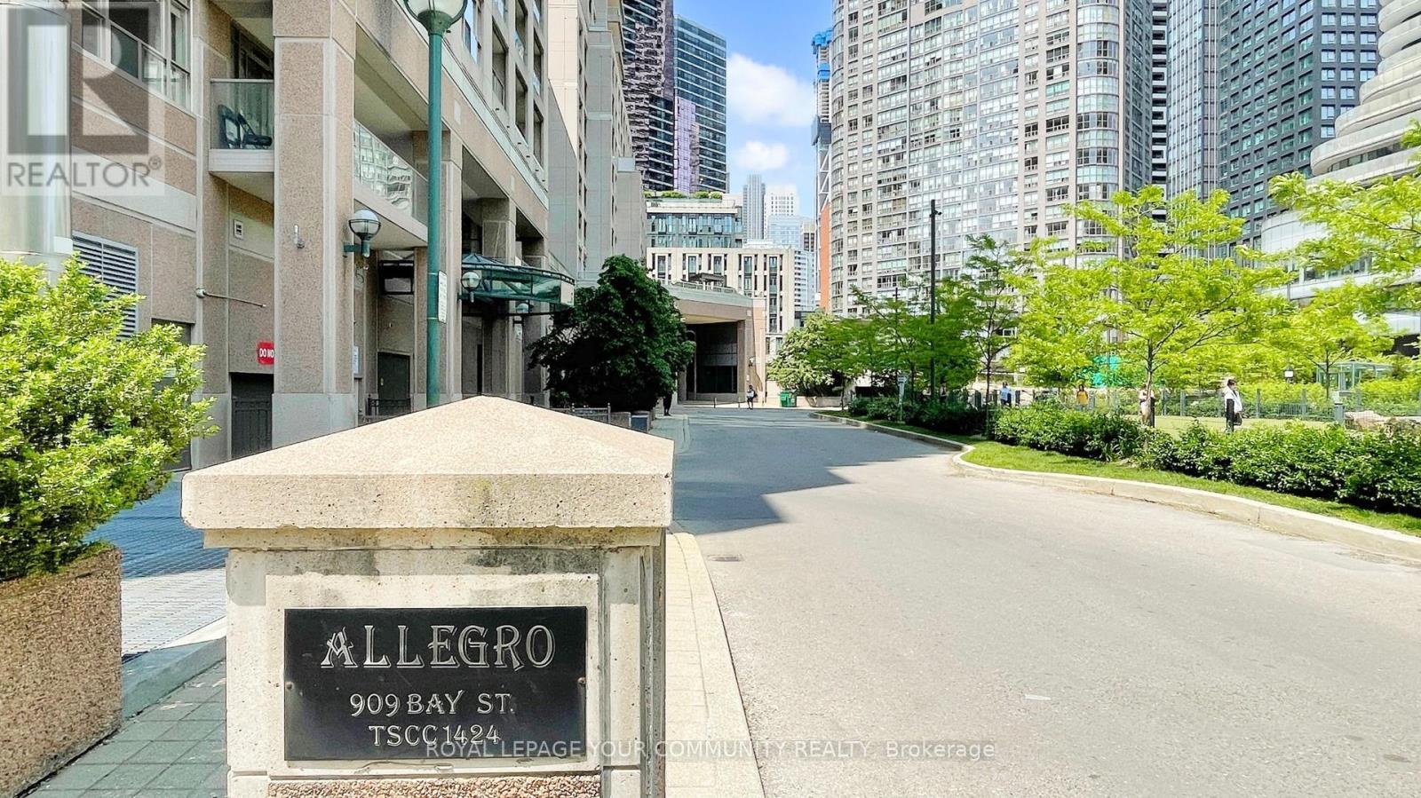 












1609 - 909 BAY STREET

,
Toronto,




Ontario
M5S3G2

