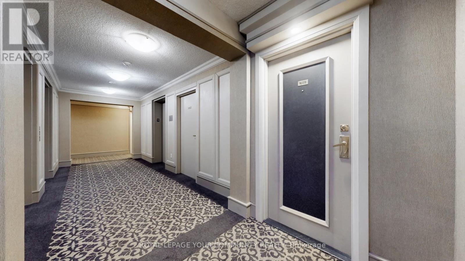 












1609 - 909 BAY STREET

,
Toronto,




Ontario
M5S3G2

