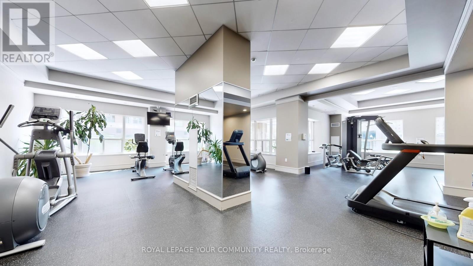 












1609 - 909 BAY STREET

,
Toronto,




Ontario
M5S3G2

