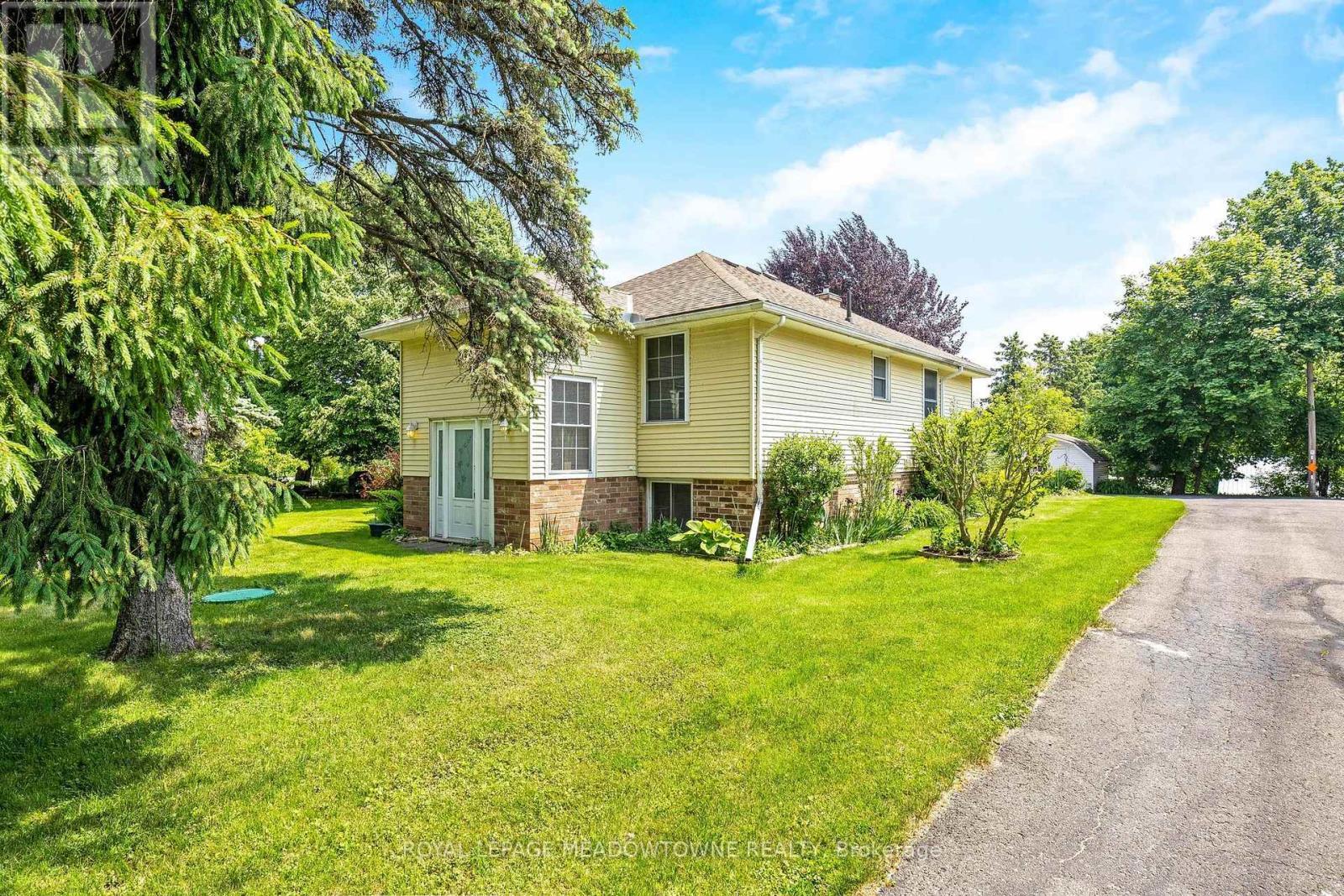 












1 CASELEY DRIVE

,
Halton Hills,




Ontario
L0P1K0

