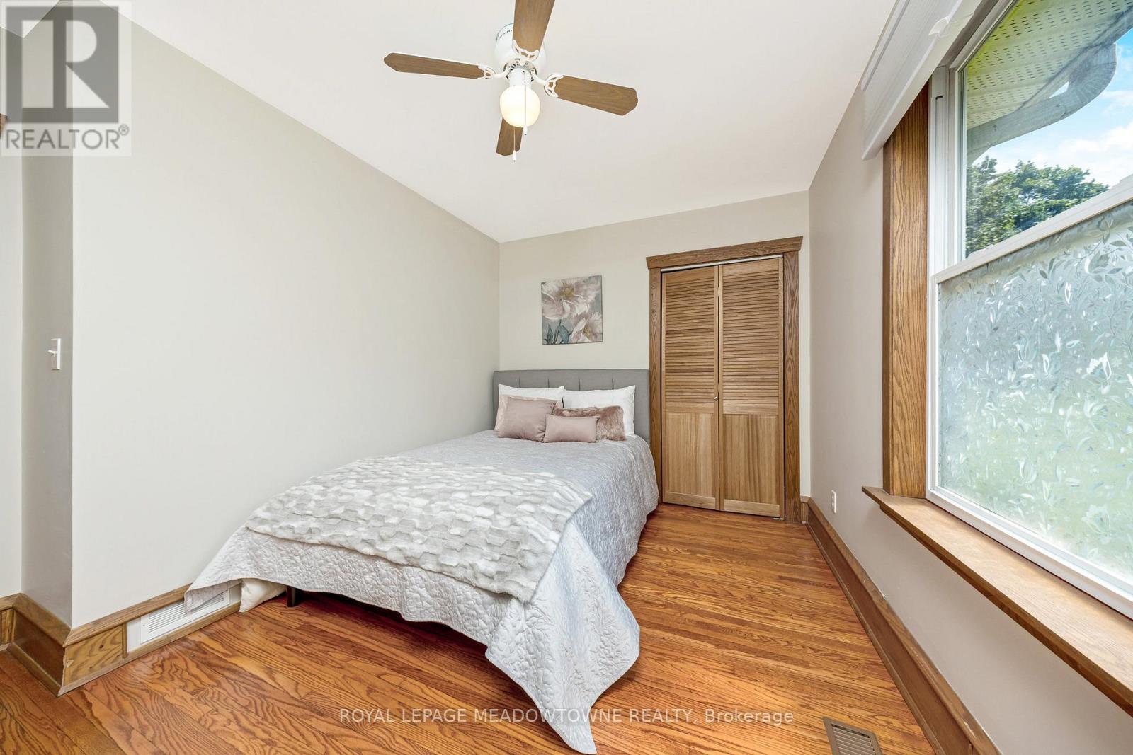 












1 CASELEY DRIVE

,
Halton Hills,




Ontario
L0P1K0

