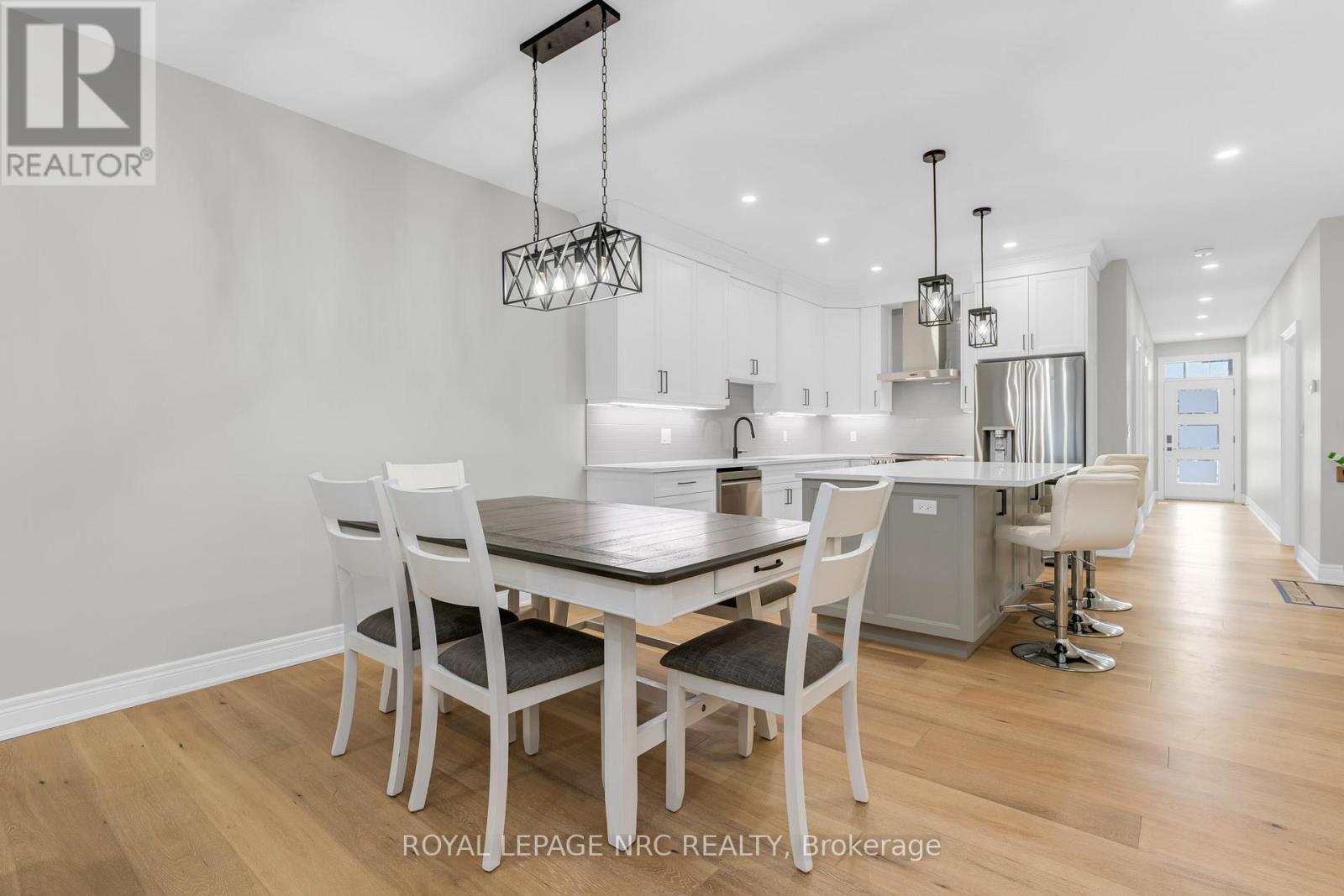 












736 CLARENCE STREET

,
Port Colborne (Sugarloaf),




Ontario
L3K0A8

