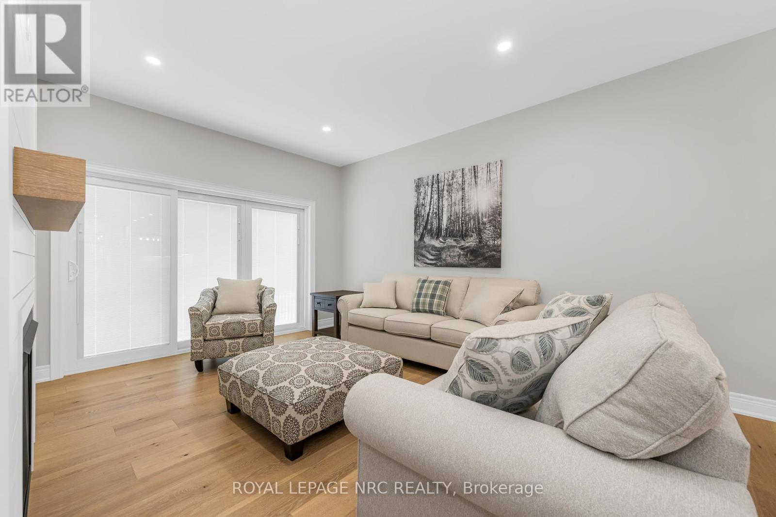 












736 CLARENCE STREET

,
Port Colborne (Sugarloaf),




Ontario
L3K0A8

