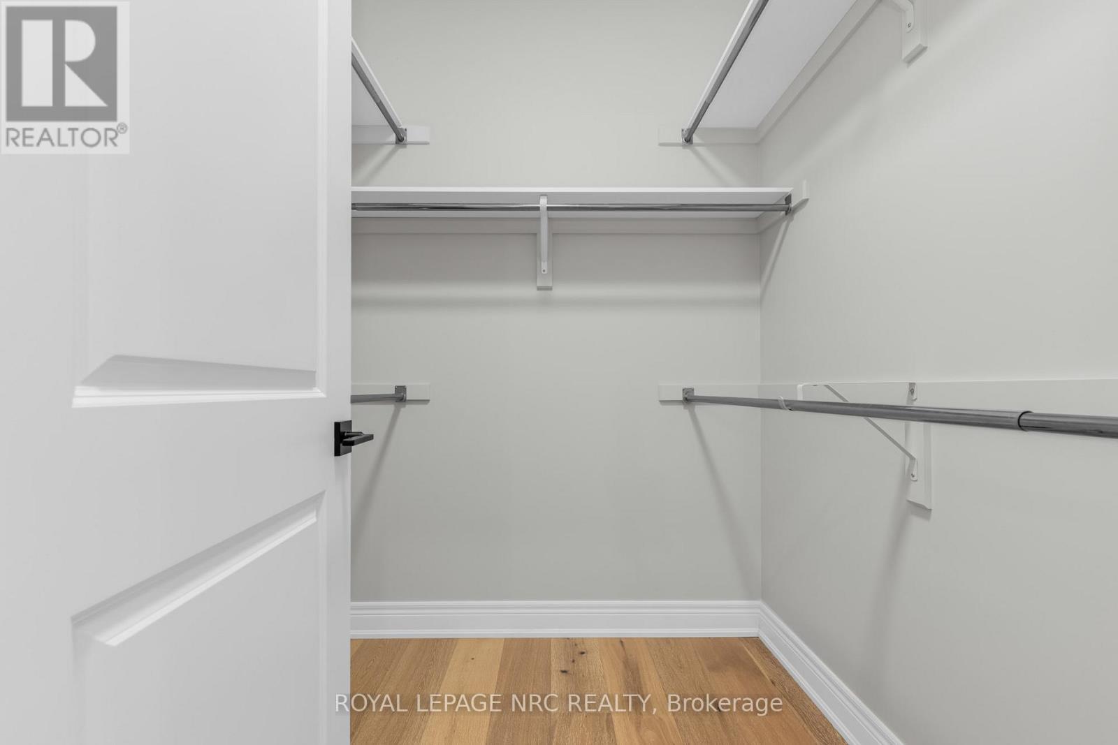 












736 CLARENCE STREET

,
Port Colborne (Sugarloaf),




Ontario
L3K0A8

