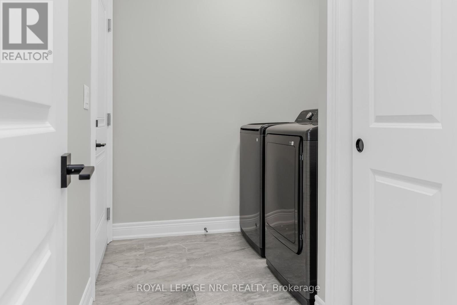 












736 CLARENCE STREET

,
Port Colborne (Sugarloaf),




Ontario
L3K0A8

