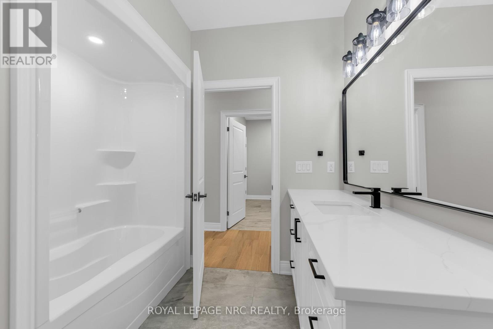 












736 CLARENCE STREET

,
Port Colborne (Sugarloaf),




Ontario
L3K0A8

