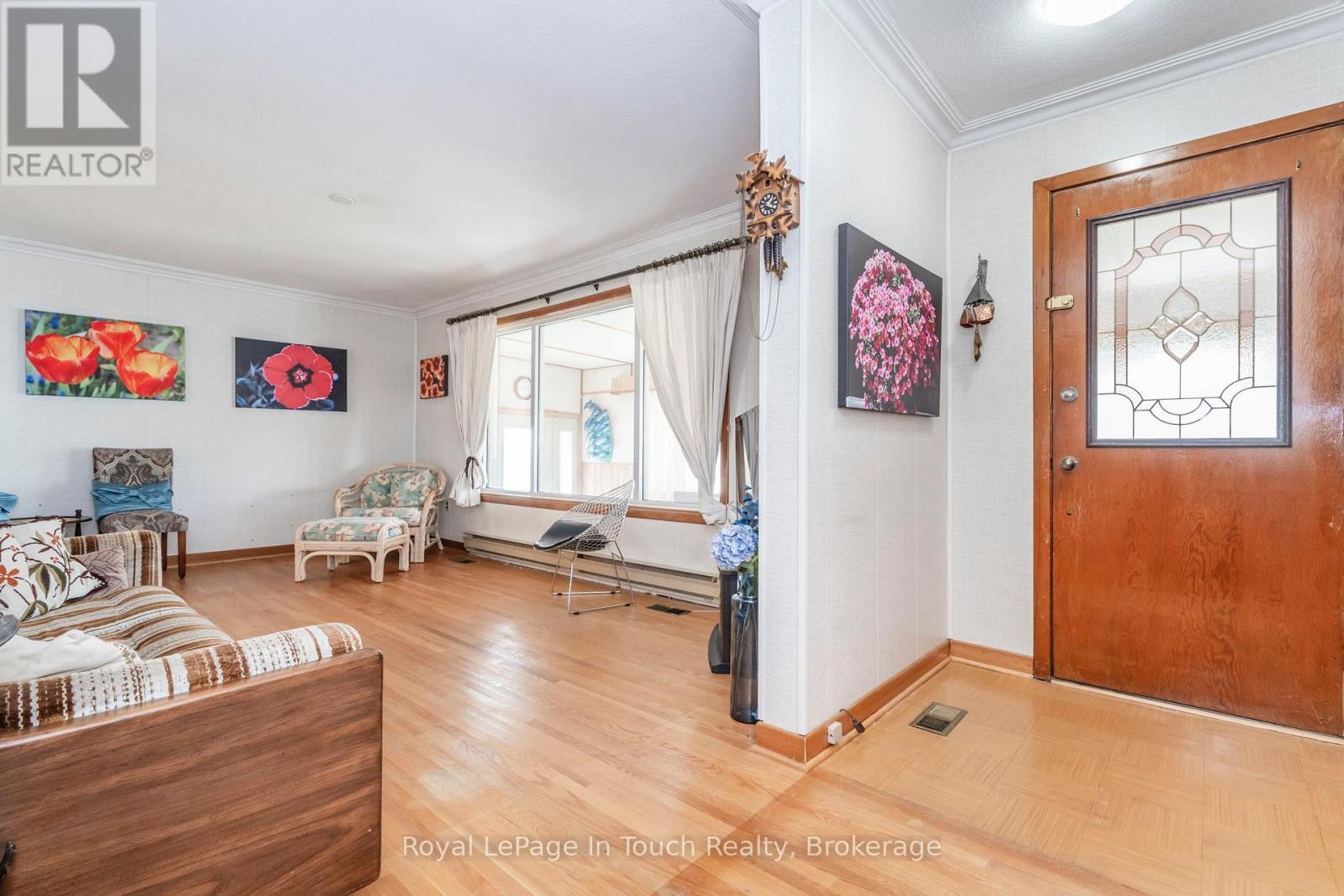 












828 HUGEL AVENUE

,
Midland,




Ontario
L4R1X6

