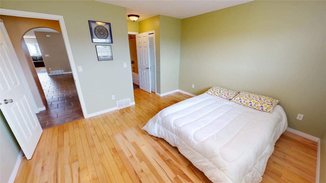 









1855


Kelowna

Crescent, A,
Cranbrook,




BC
V1C 6L6

