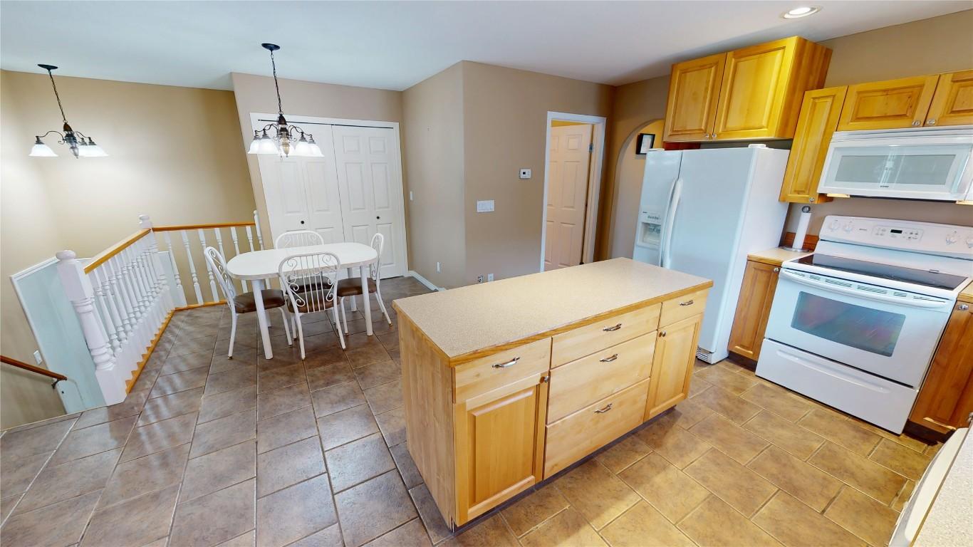 









1855


Kelowna

Crescent, A,
Cranbrook,




BC
V1C 6L6

