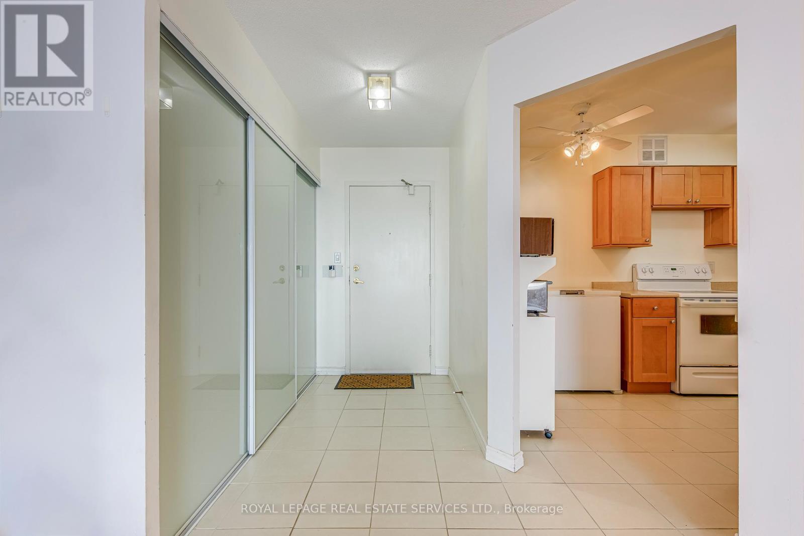 












2111 - 3605 KARIYA DRIVE

,
Mississauga,




Ontario
L5B3J4

