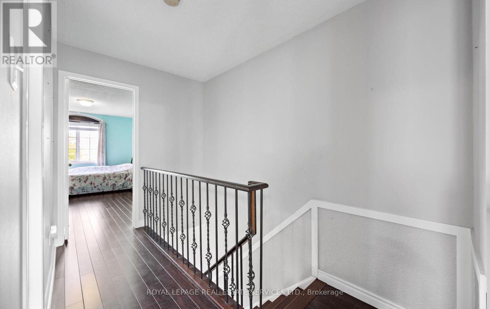 












812 GOLDEN FARMER WAY

,
Mississauga,




Ontario
L5W1A7

