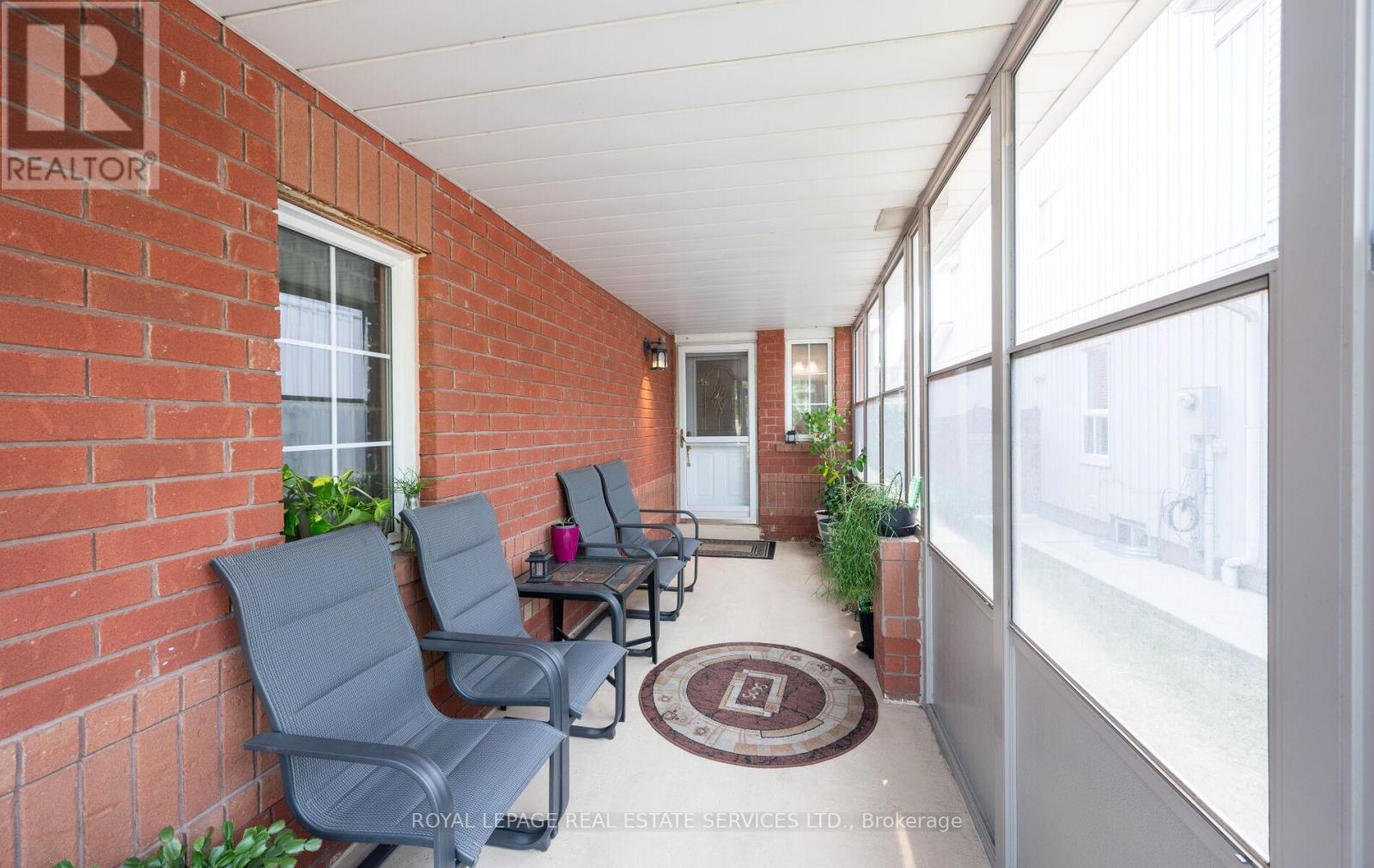 












812 GOLDEN FARMER WAY

,
Mississauga,




Ontario
L5W1A7

