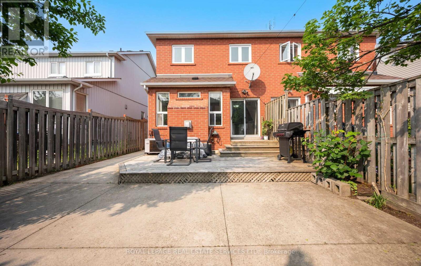 












812 GOLDEN FARMER WAY

,
Mississauga,




Ontario
L5W1A7

