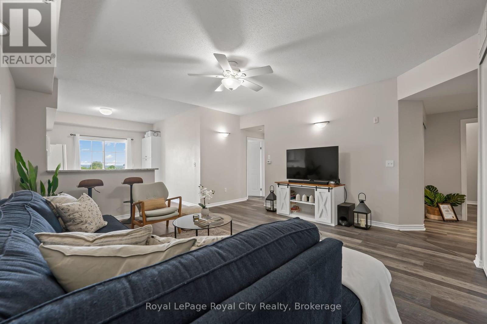 












408 - 308 WATSON PARKWAY N

,
Guelph (Grange Road),




Ontario
N1E0G7


