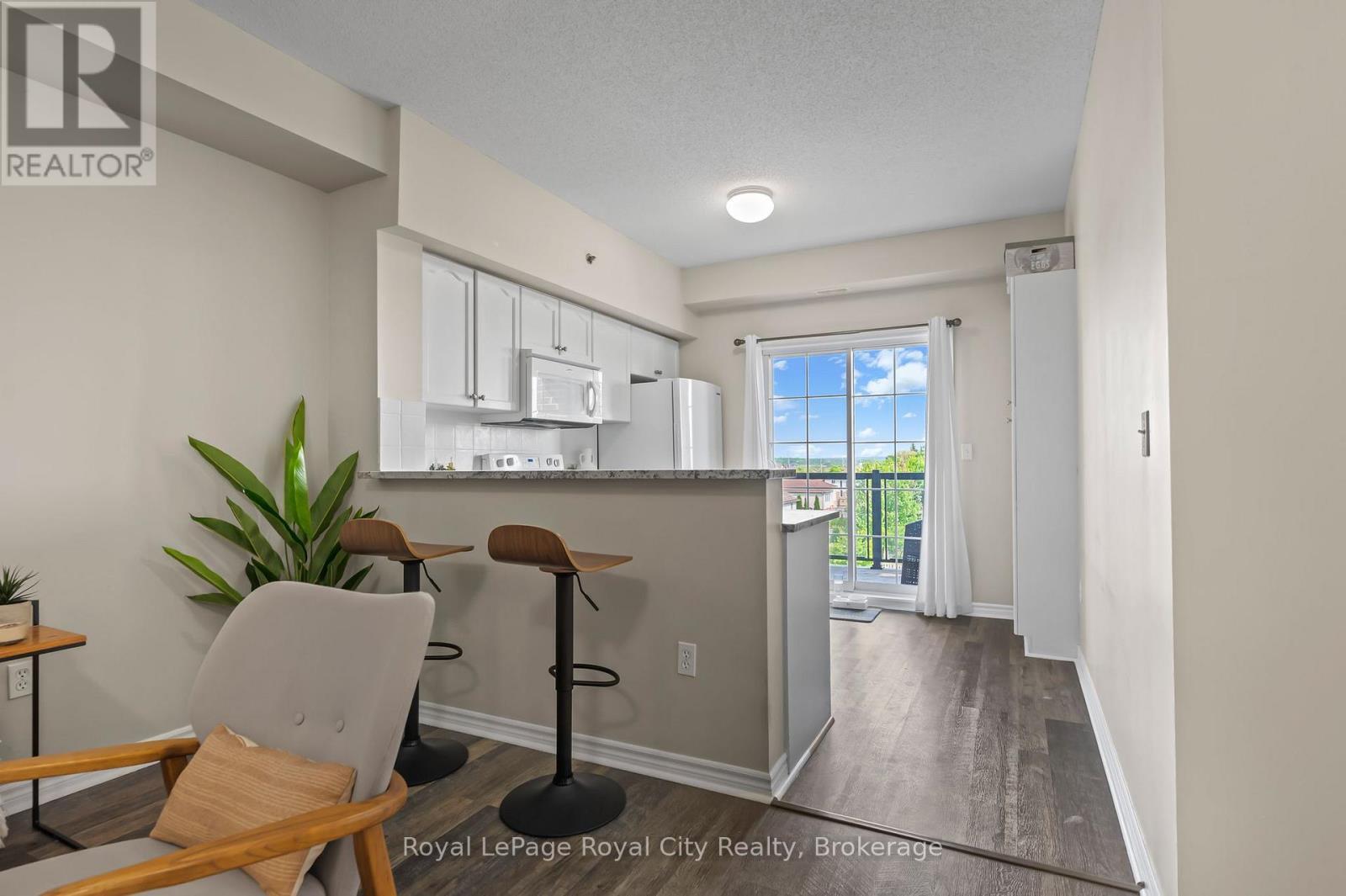












408 - 308 WATSON PARKWAY N

,
Guelph (Grange Road),




Ontario
N1E0G7

