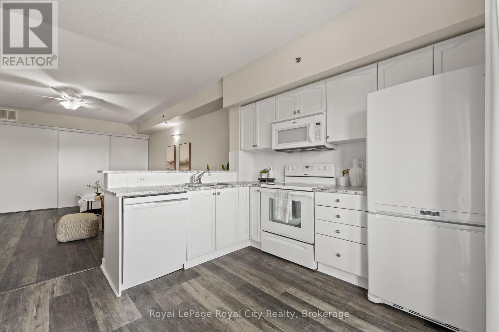 












408 - 308 WATSON PARKWAY N

,
Guelph (Grange Road),




Ontario
N1E0G7

