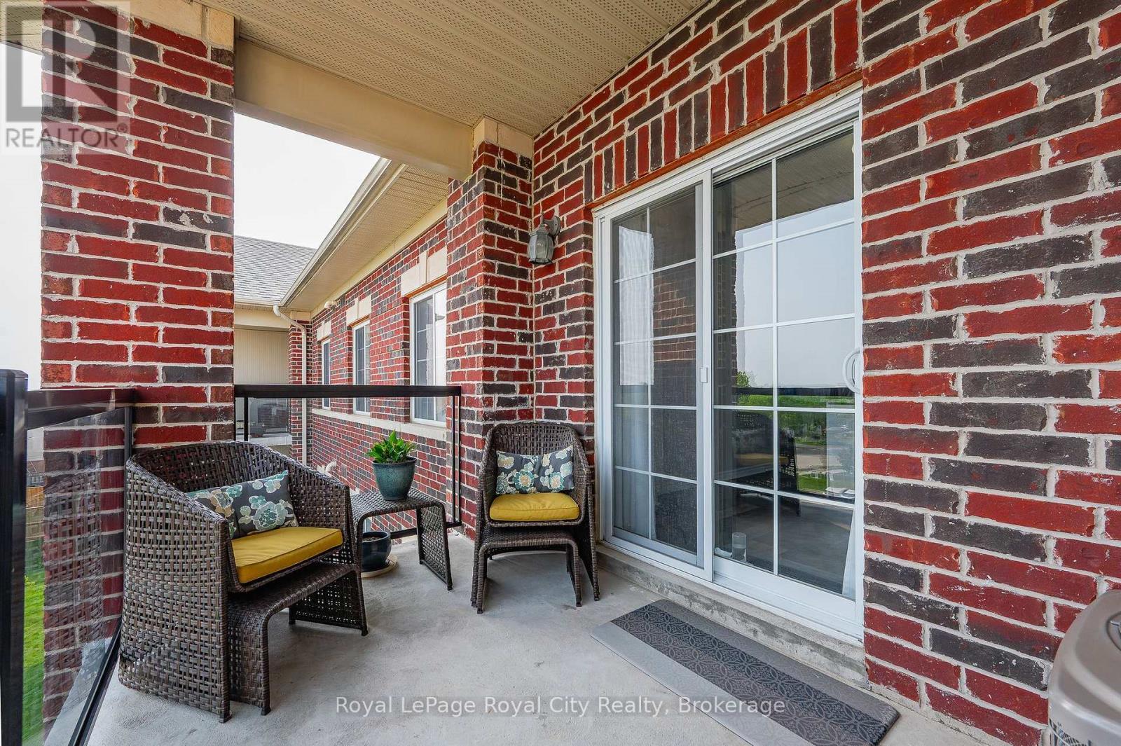 












408 - 308 WATSON PARKWAY N

,
Guelph (Grange Road),




Ontario
N1E0G7

