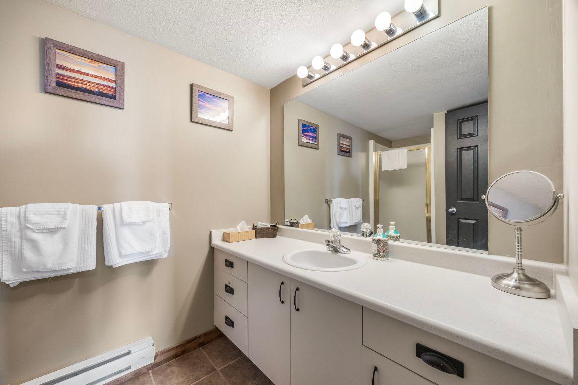 









105


Kettle View

Road, 309,
Big White,




BC
V1P 1P3

