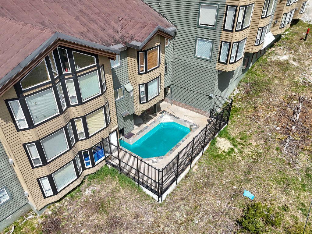 









105


Kettle View

Road, 309,
Big White,




BC
V1P 1P3


