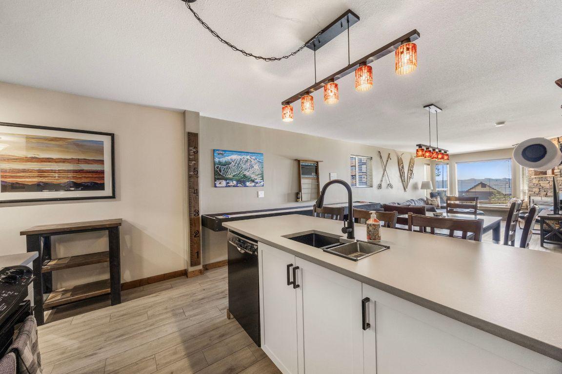 









105


Kettle View

Road, 309,
Big White,




BC
V1P 1P3

