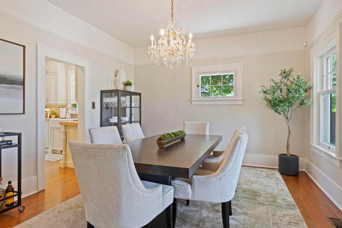 









1001


Lawrence

Avenue,
Kelowna,




BC
V1Y 6M3

