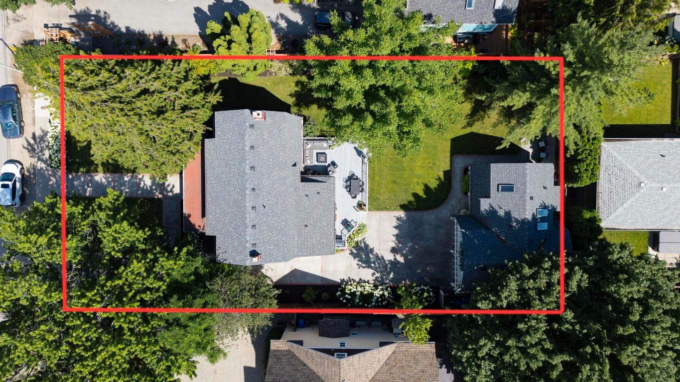 









1001


Lawrence

Avenue,
Kelowna,




BC
V1Y 6M3

