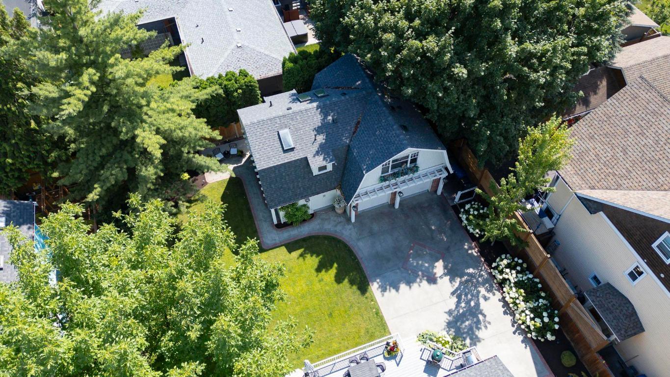 









1001


Lawrence

Avenue,
Kelowna,




BC
V1Y 6M3


