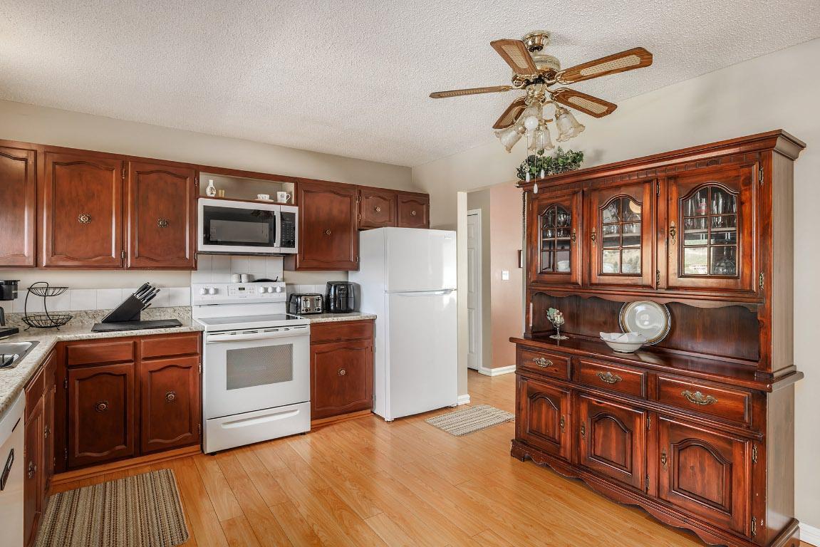 









3070


Thacker

Drive,
West Kelowna,




BC
V1Z 2V1

