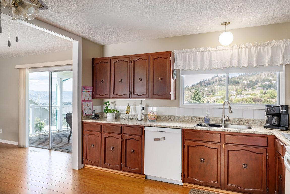









3070


Thacker

Drive,
West Kelowna,




BC
V1Z 2V1

