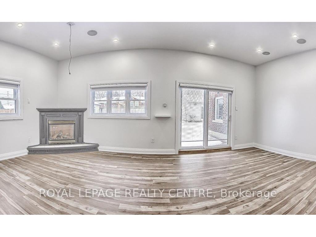 









2552


Whaley

Drive, Lower,
Mississauga,




ON
L5B 1X2

