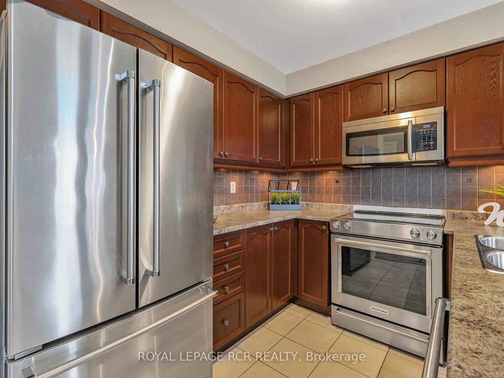









171


Swindells

Street,
Clarington,




ON
L1C 0E3

